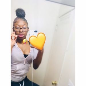 Meet your Posher, Lanaiyah